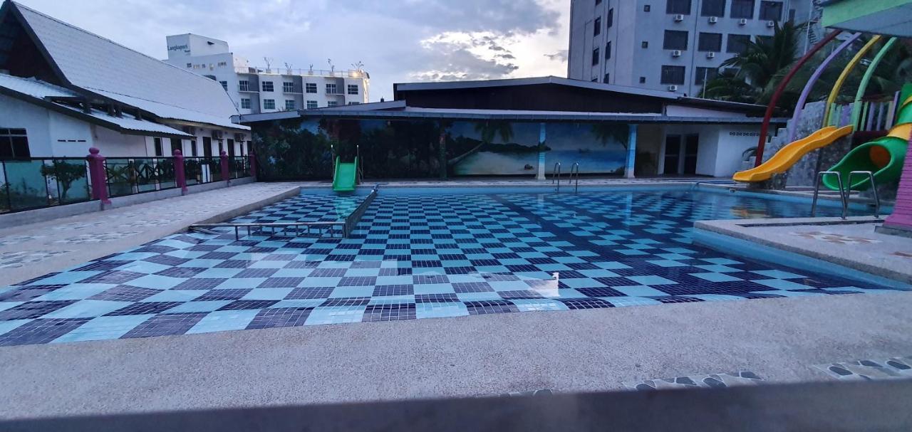Rasa Senang Villa -Islam Guest Only Pantai Cenang  Exteriér fotografie
