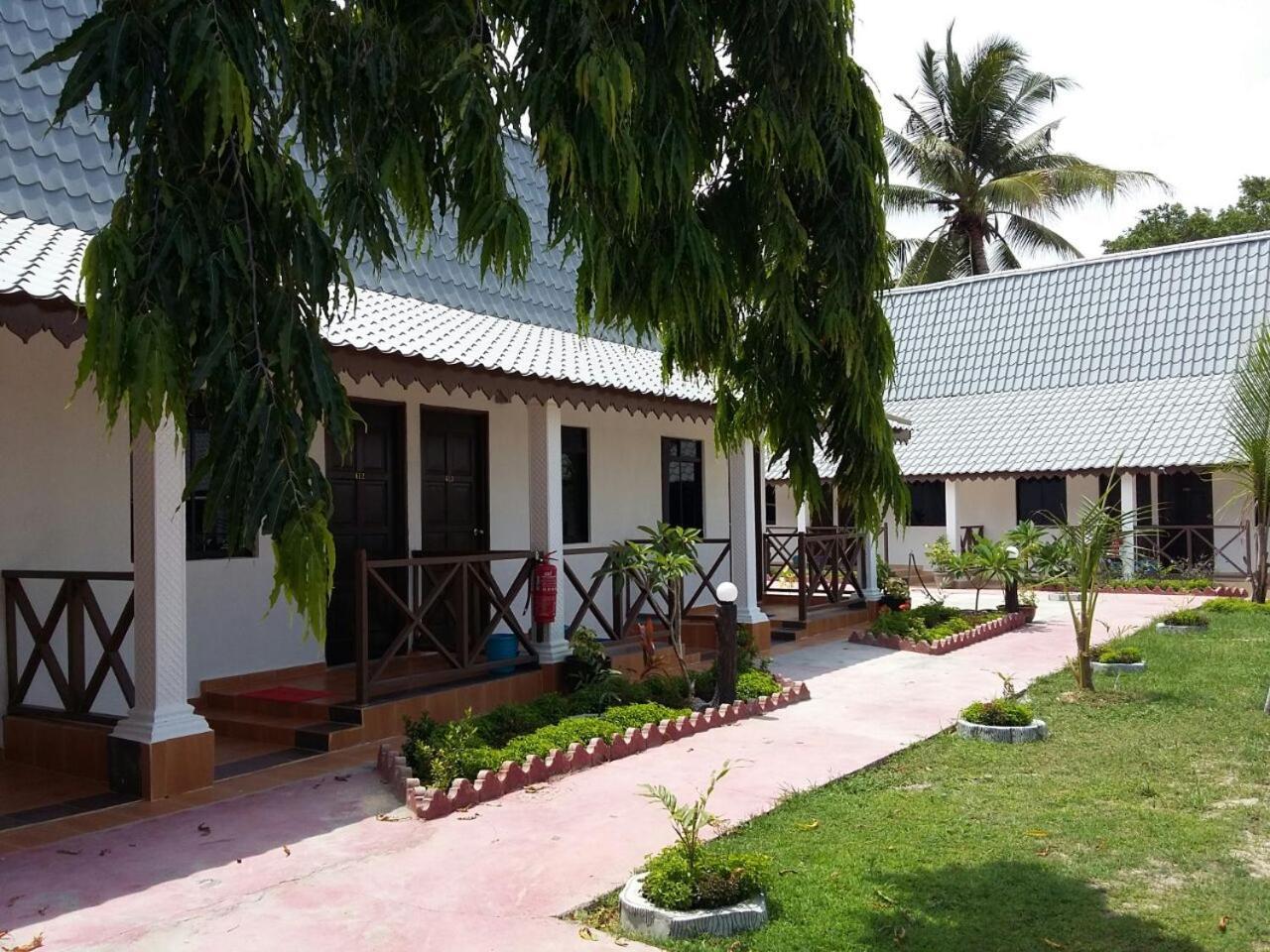 Rasa Senang Villa -Islam Guest Only Pantai Cenang  Exteriér fotografie