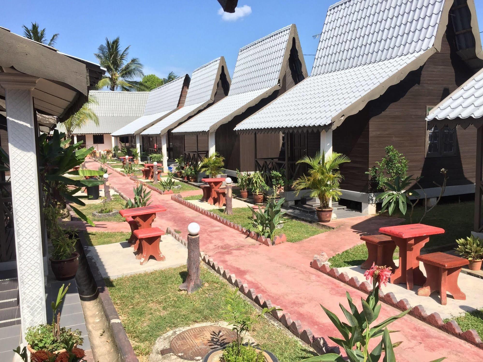 Rasa Senang Villa -Islam Guest Only Pantai Cenang  Exteriér fotografie