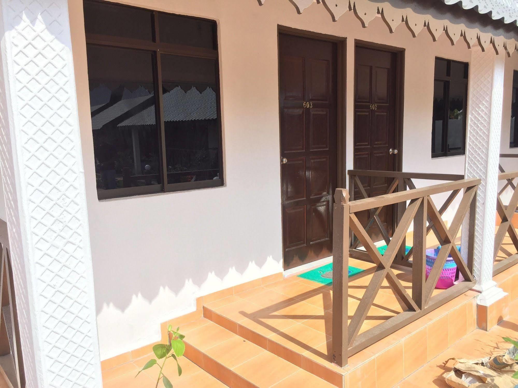 Rasa Senang Villa -Islam Guest Only Pantai Cenang  Exteriér fotografie