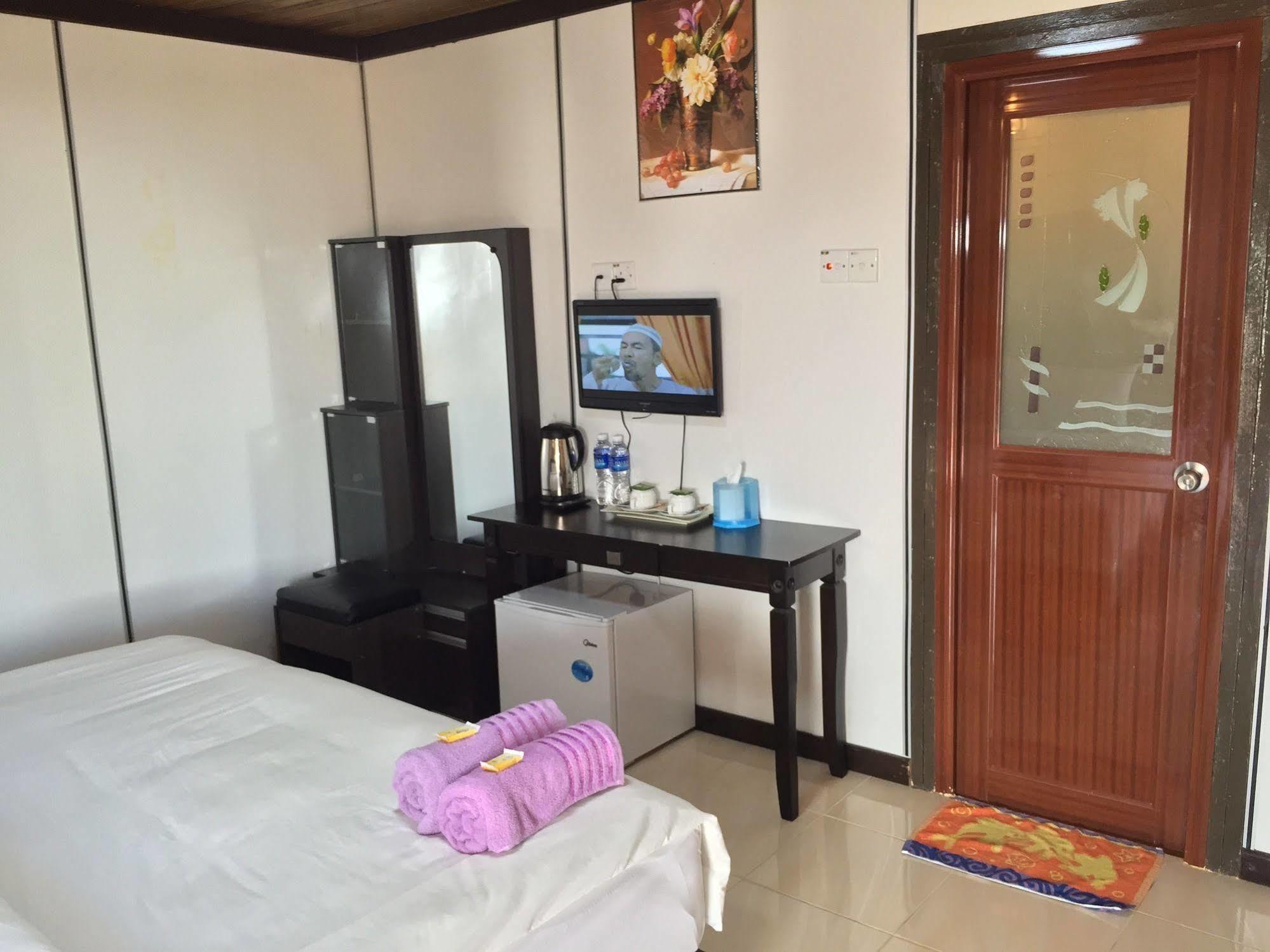 Rasa Senang Villa -Islam Guest Only Pantai Cenang  Exteriér fotografie