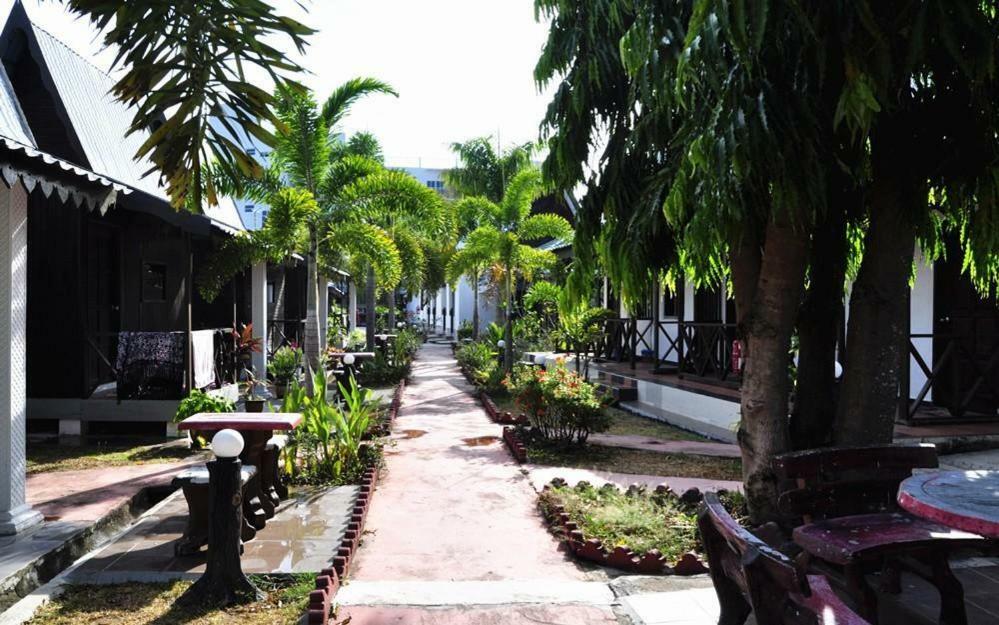Rasa Senang Villa -Islam Guest Only Pantai Cenang  Exteriér fotografie